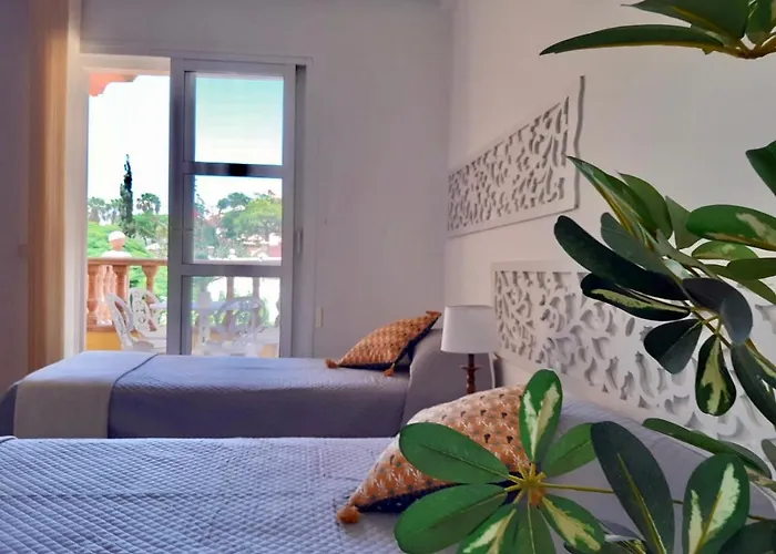 Будинок відпочинку Duque Holidays *