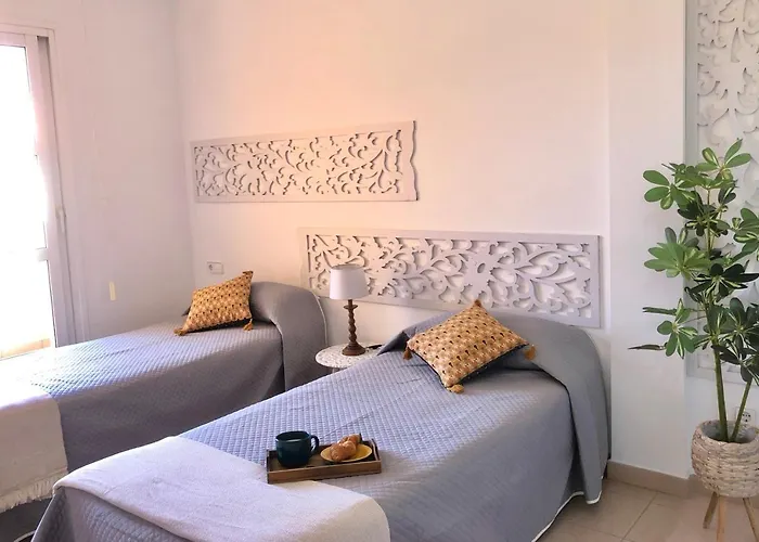 Duque Holidays Адехе